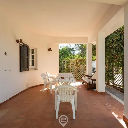 Дом отдыха Beachside Casa Lucia Sant'Andrea (Sardinia)