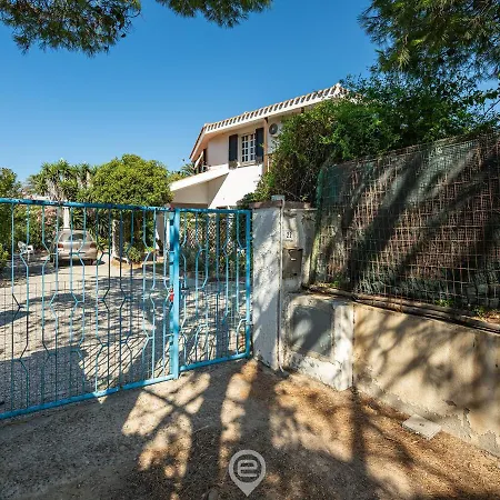 Beachside Casa Lucia Дом отдыха Sant'Andrea (Sardinia)